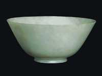 19TH CENTURY A CELADON JADE BOWL